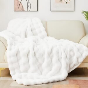Latepis Faux Fur White Blanket Cozy Thick Bubble Throw