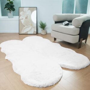 Latepis White Faux Fur Rugs for Bedroom, Area Rugs 4x6 Washable Fluffy Rug for Living Room